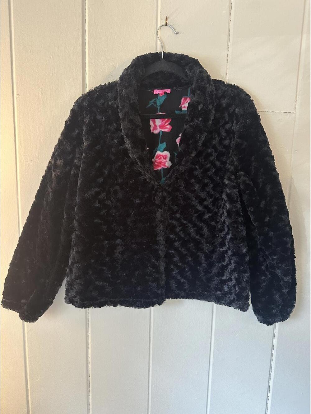 Betsey Johnson Lightweight Black Faux Fur Jacket Floral Contrast Size Medium